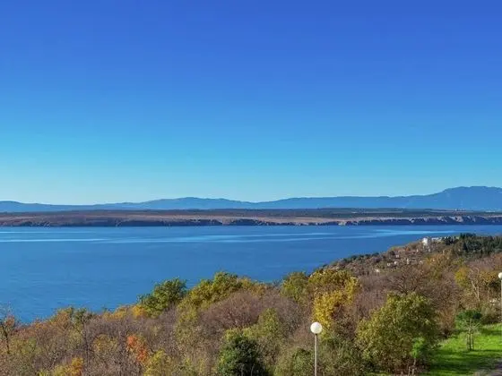 Luring Apartment in Dramalj With Swimming Pool
