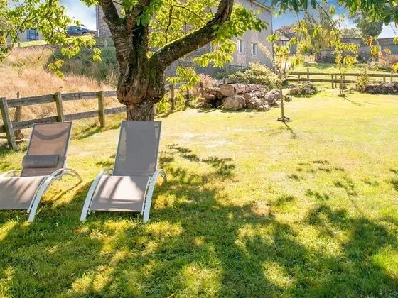 Luring Holiday Home in Lierneux With Garden - Dış Mekan