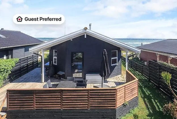 Luring Holiday Home in Poljana With Sea Nearby