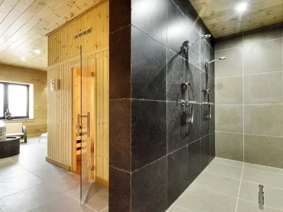 Luscious Holiday Home in Waimes With Pool & Sauna - Spa