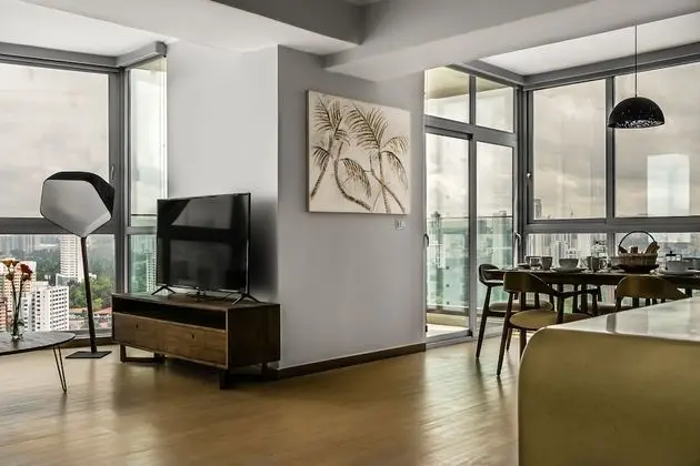 Lush Apartment Ocean View