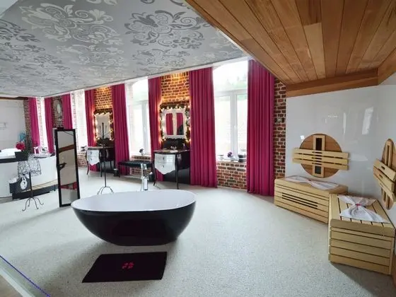 Lush Apartment with Sauna, Hot Tub, Mountain Views in Ensival - Dış Mekan