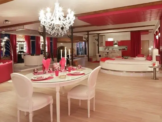 Lush Apartment with Sauna, Hot Tub, Mountain Views in Ensival - Öne Çıkan Resim
