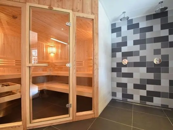 Lush Farmhouse in Groet Close to the sea and Forest - Spa