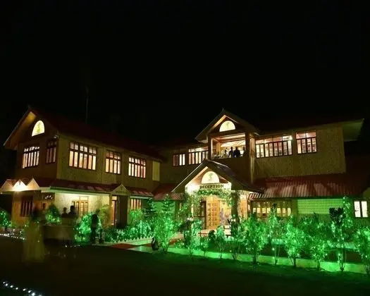Lush Green Retreat