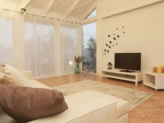 Lush Villa With Private Swimming Pool in Marsala Sicily - Oda Düzeni
