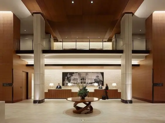 Luskin Hotel - Lobi