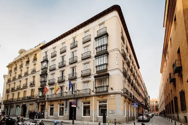 Lusso Hotel Infantas