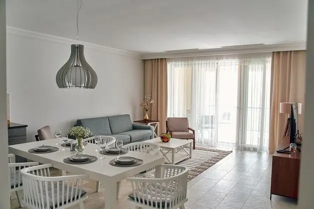 Lustica Bay Marina - Öne Çıkan Resim