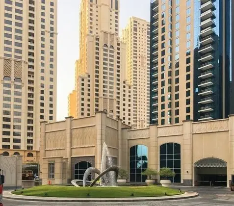 Luton Vacation Home Aurora Tower - Dış Mekan