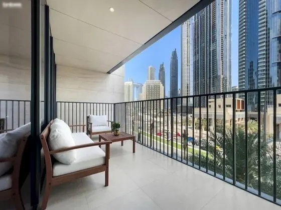 Lux 4BR Duplex in Blvd of Downtown