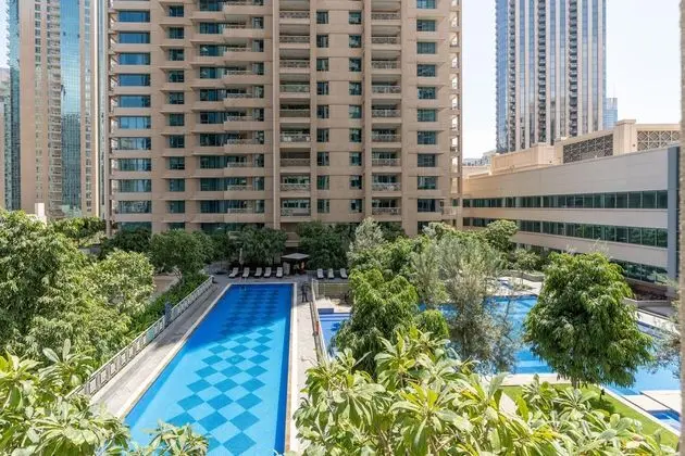 Lux BnB 29 BLVD Downtown Views - Havuz