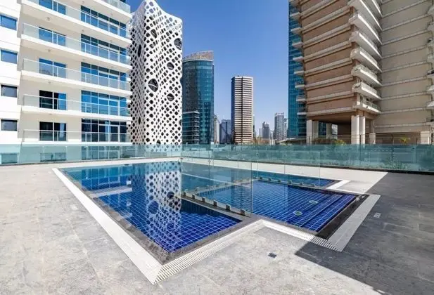 Lux BnB AG Tower - Business Bay - Havuz