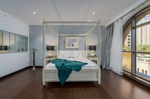 Lux BnB Duplex Casa Private Garden JBR