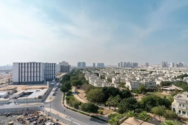 Lux BnB Studio Al Furjan - Dış Mekan