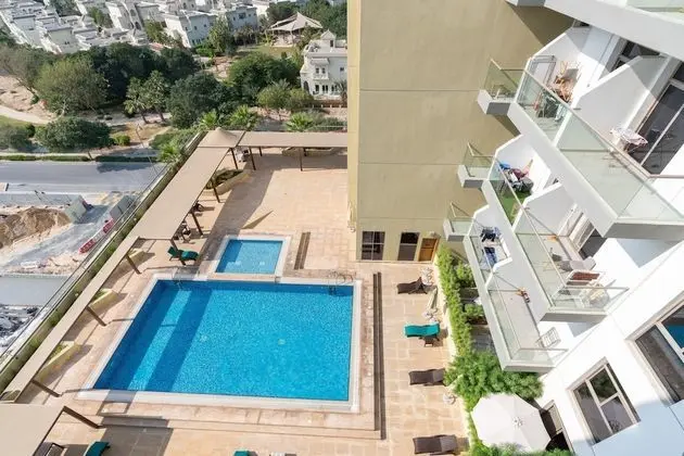 Lux BnB Studio Al Furjan - Havuz