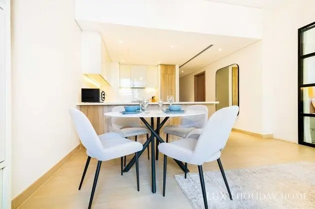 LUX - Contemporary Suite Dubai Marina - Yerinde Yemek