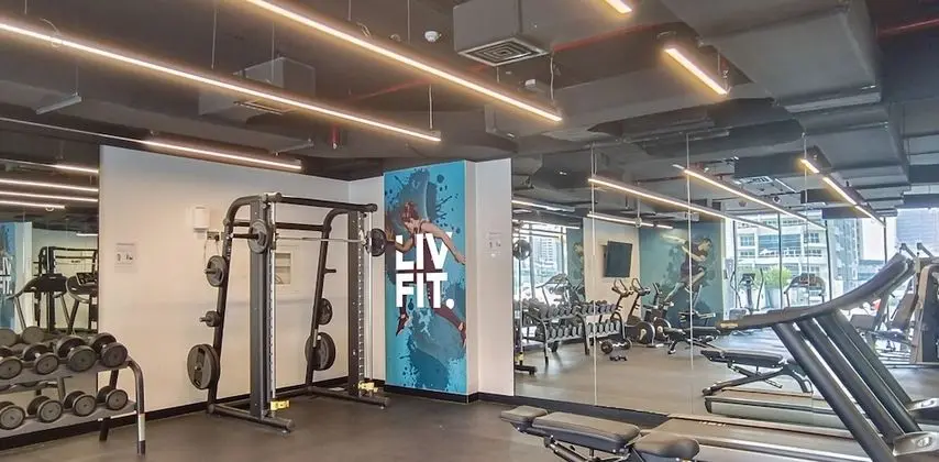 LUX - Contemporary Suite with Full Marina View 5 - Fitness