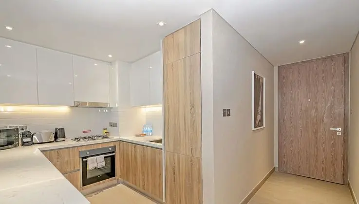 LUX Contemporary Suite Marina View 3 - Mutfak