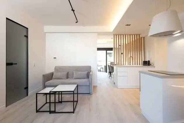 LUX&EASY Athens Metro Suites