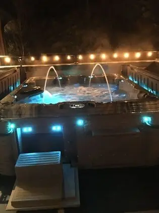 Lux Exec Home HFX Waterfront Pool Hot Tub - Havuz