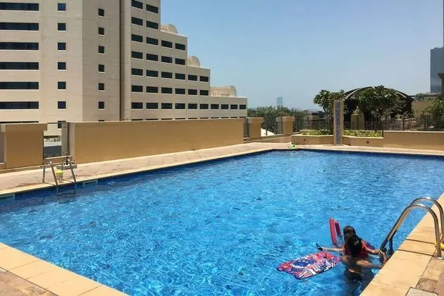 LUX Holiday Home - JBR 1 - Havuz