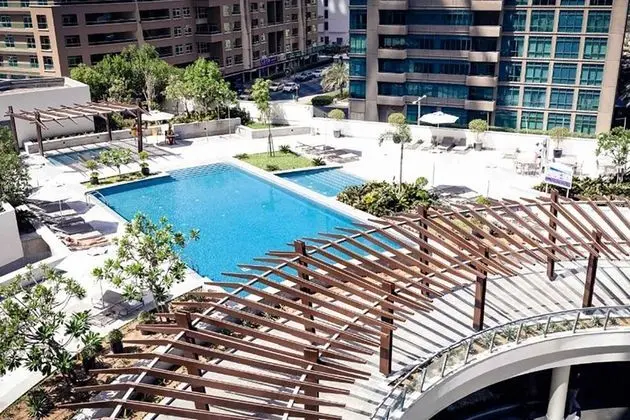 LUX Holiday Home - Silverene Towers 3 - Havuz