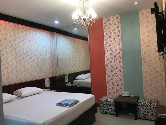 Lux Inn