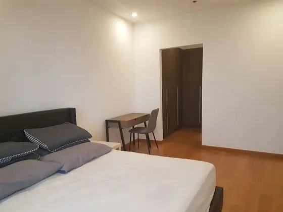 Lux Milano Residences Versace Makati - Oda