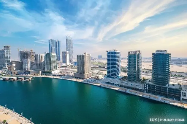 LUX The Pad Executive Suite Canal View 2