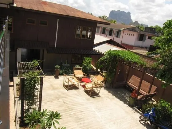 Lux Pillow Hostel Hpa An