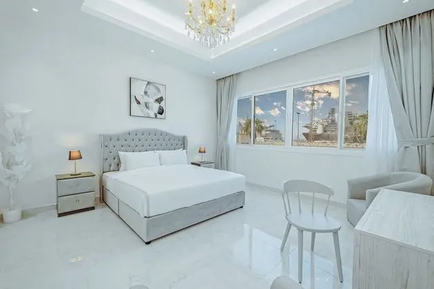 LUX White Modern Villa - Oda