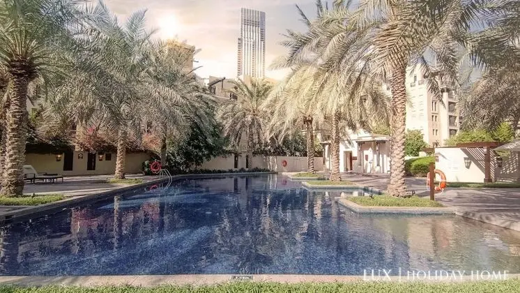 LUX The Zaafran Burj Khalifa View Suite - Havuz