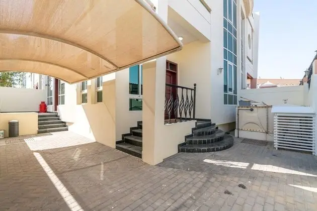LuxBnB 3BD Villa Mirdif Newly Furnished