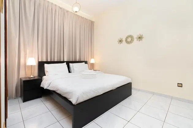 LuxBnB 3BD Villa Mirdif Newly Furnished - Öne Çıkan Resim