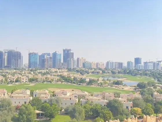 LuxBnB Elite Sports City Golf CourseView