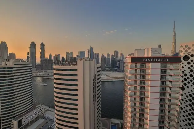 Luxe 1Bed Apt - Balcony & View