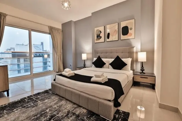Luxe 1Bed Apt - Balcony & View - Oda