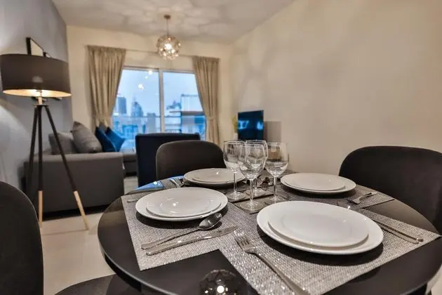 Luxe 1Bed Apt - Balcony & View - Oda Düzeni