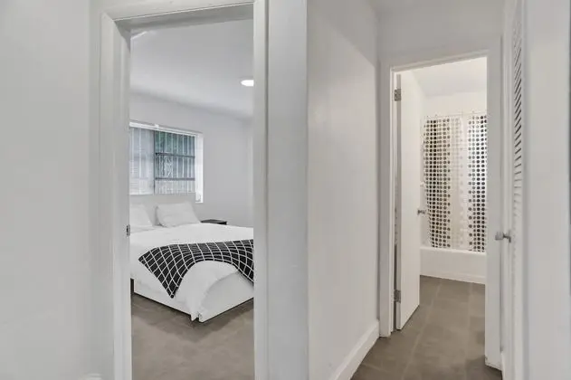 Luxe 2br/1bath, Palm Beach, W/ Free Parking, Outdoor Living Area & Trampoline! - Mülk Olanakları