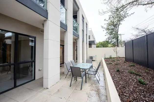 Luxe 3 Bedroom Apartment With Parking - Dış Mekan
