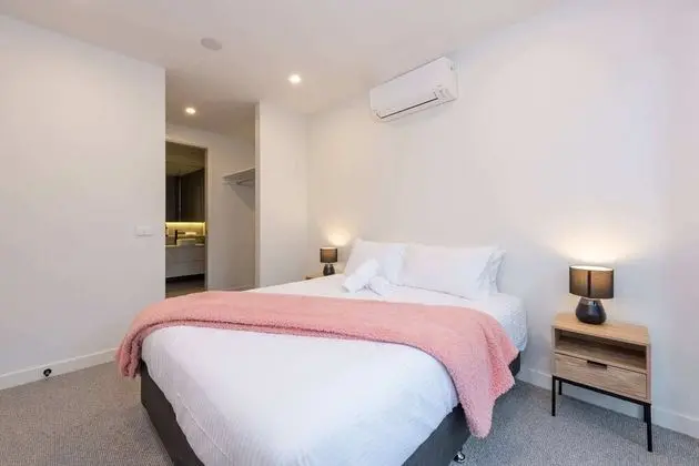 Luxe 3 Bedroom Apartment With Parking - Oda