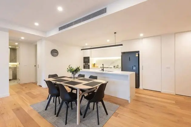 Luxe 3 Bedroom Apartment With Parking - Yerinde Yemek