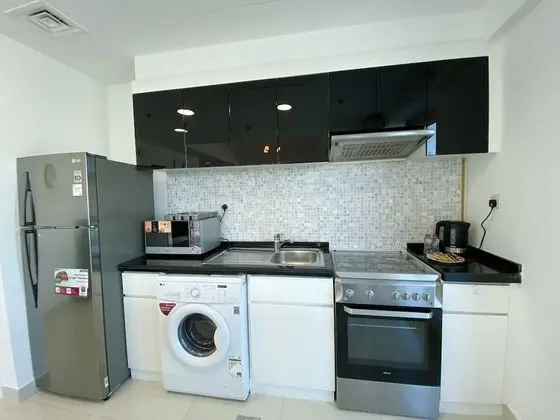 Luxe Apt with Panoramic Views and Terrace - Mutfak