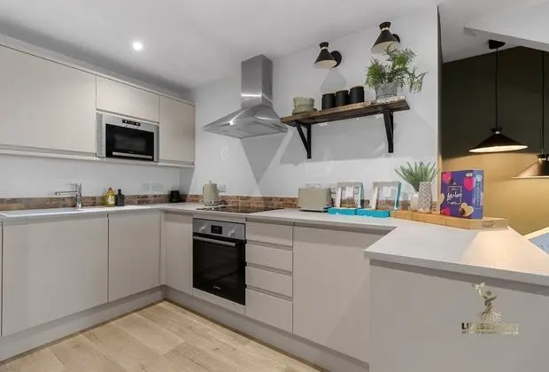 Luxe Courtyard Apt - Exeter City Centre - Mutfak