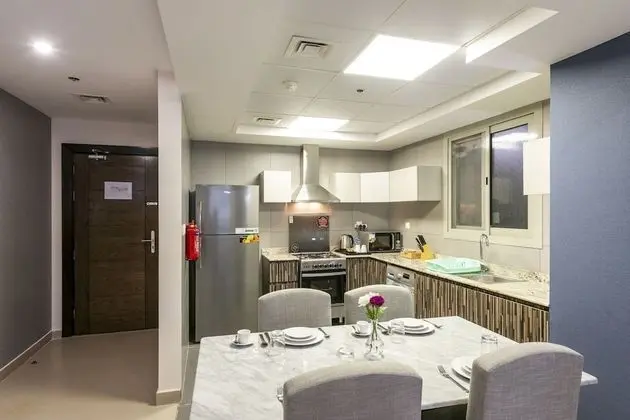 Luxe Grand Hotel Apartments - Mutfak