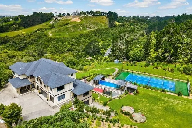 Luxe Whitford Mansion - Heated Pool