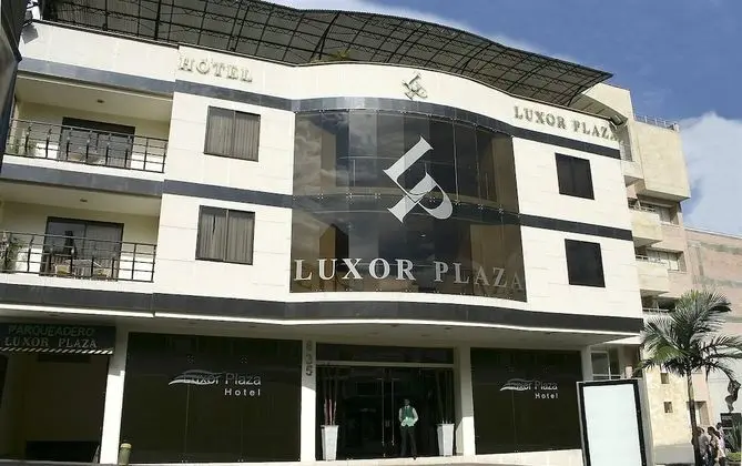 Hotel Luxor Plaza Pereira - Dış Mekan