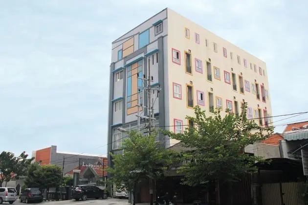 LUXPOINT HOTEL SURABAYA