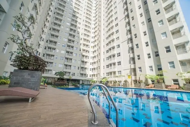 Luxurious 1BR Apartment @ Parahyangan Residence